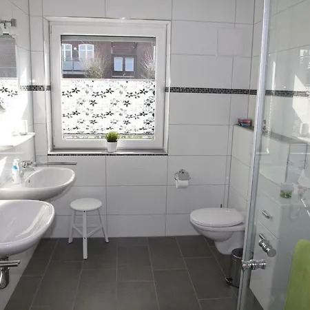 Apartment Haus Am Whg. 1 Eg Edo-wiemken-str. 48, 75qm 4 Personen *