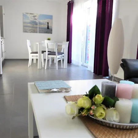 Haus Am Whg. 1 Eg Edo-wiemken-str. 48, 75qm 4 Personen
